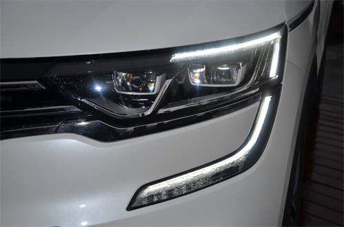 试驾2011雷诺科雷傲,东风雷诺科雷傲2018款试驾四驱