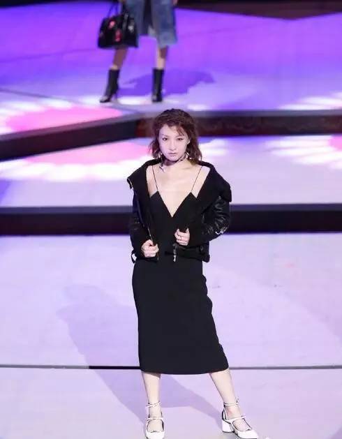 璺熺潃濂崇璺宠垶,鏋楀織鐜叉皯鍥介