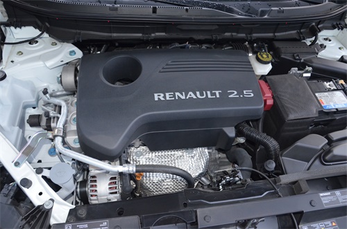 试驾2011雷诺科雷傲,2013款雷诺科雷傲进口2.5试驾