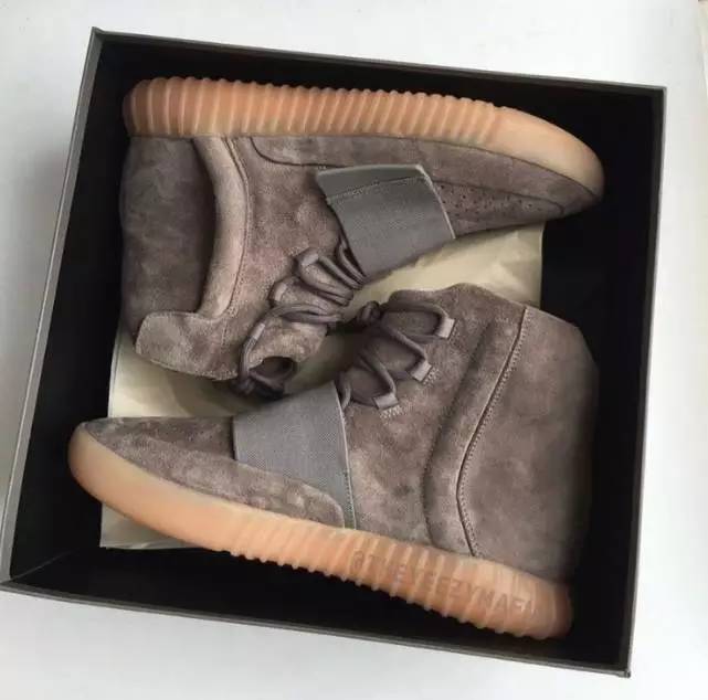 一支YSL就打发了女票，那一双NIKEMag呢？