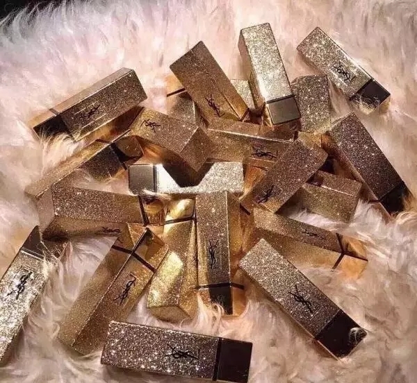 ysl星辰限量值不值得买,ysl对于女生来说意味着什么