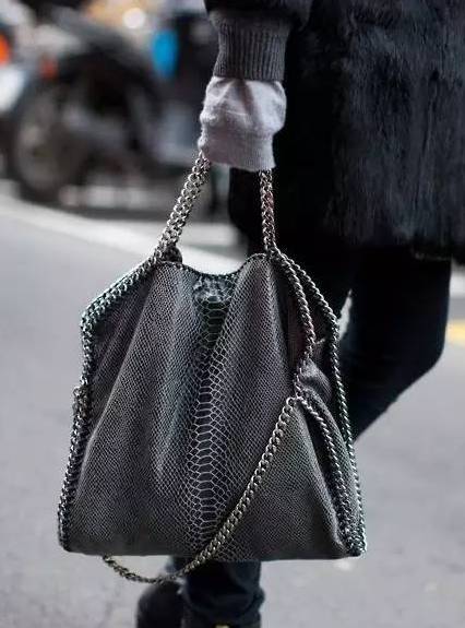 女士包怎么选款式,2016流行的女包款式有哪些呢