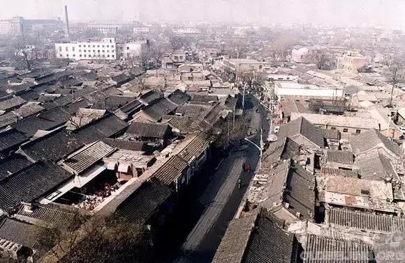 北京老司机开的碉堡公交线，坐过一条你就老了！