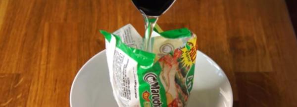 监狱快餐面做法 (监狱的面条怎么吃)