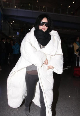 关晓彤被吐槽穿大人衣服,关晓彤冬天穿秋裤