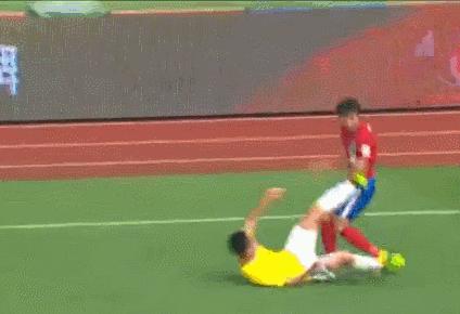 足球英文解说术语,足球英文专业术语大全