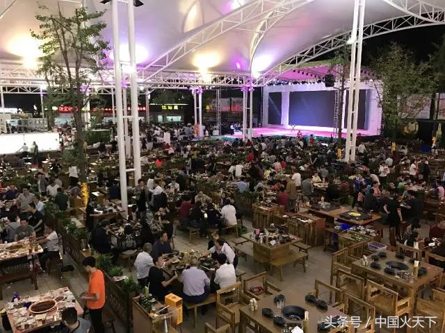 最震撼的火锅节,一年一度的火锅节