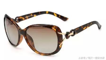 龟甲做成的手串,黄金甲乌龟壳做的手串有什么作用