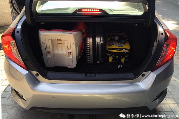 车主分享十代思域用车体验,新手开第十代思域