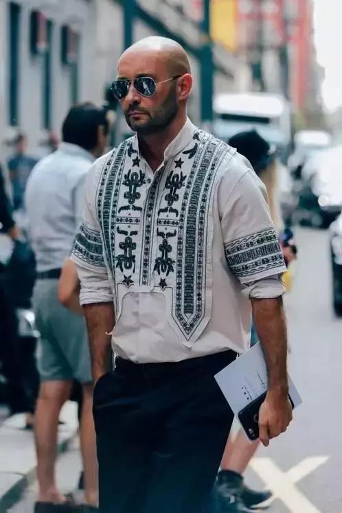 男装痞帅街拍西装杀,街拍成熟男装搭配图