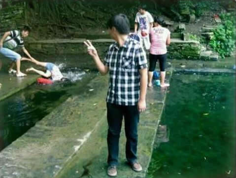 女朋友坐前排也晕车,女朋友坐晕车了