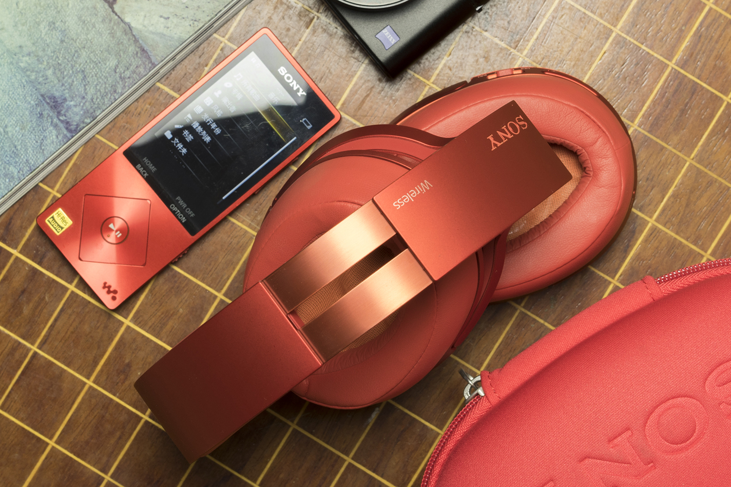 索尼无线降噪耳机mdr-100,索尼mdr-100abn蓝牙耳机内部构造