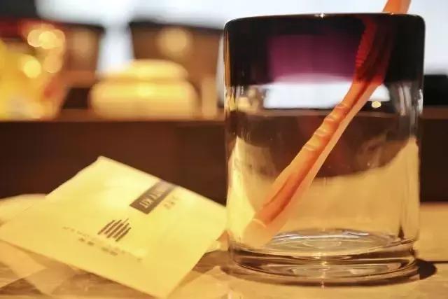 美豪皆丽致烟雨醉无锡