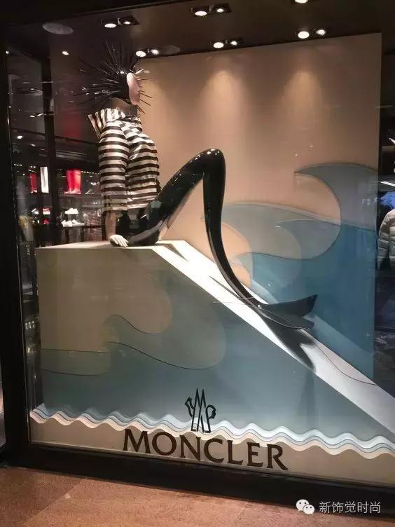 高级感户外橱窗,户外品牌橱窗