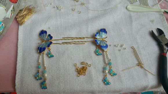 超简单的汉服发型教程,超简单汉服发型教程儿童