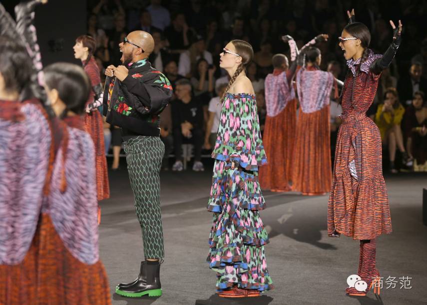 全球都在抢的KenzoxHM,然而再帅穿上也变村炮