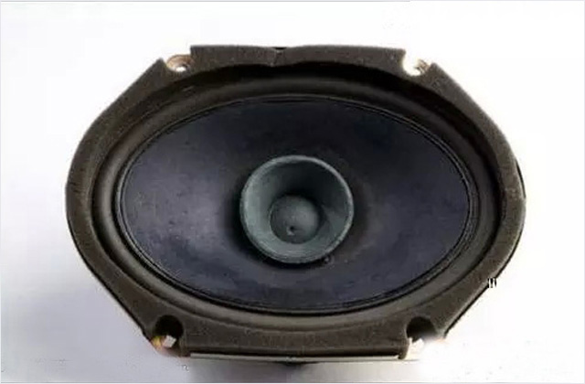 原车喇叭跟高配区别,原车喇叭其实都不差