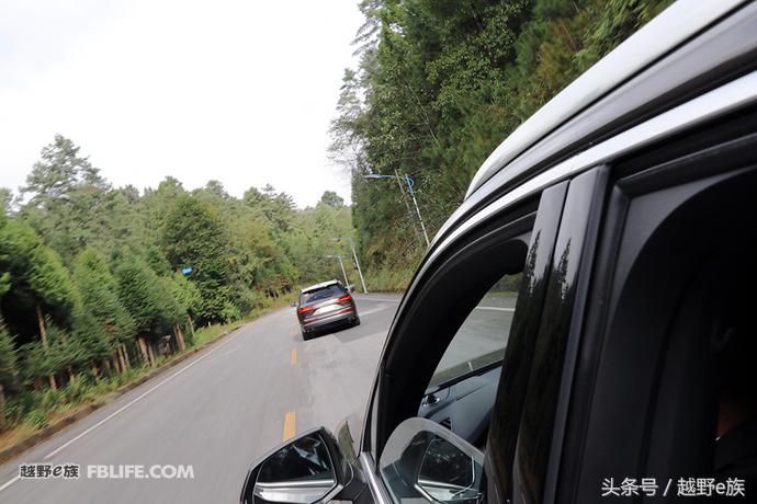 无畏前行与奥迪q7赴一场异域之约,奥迪q7开拓人生无畏前行