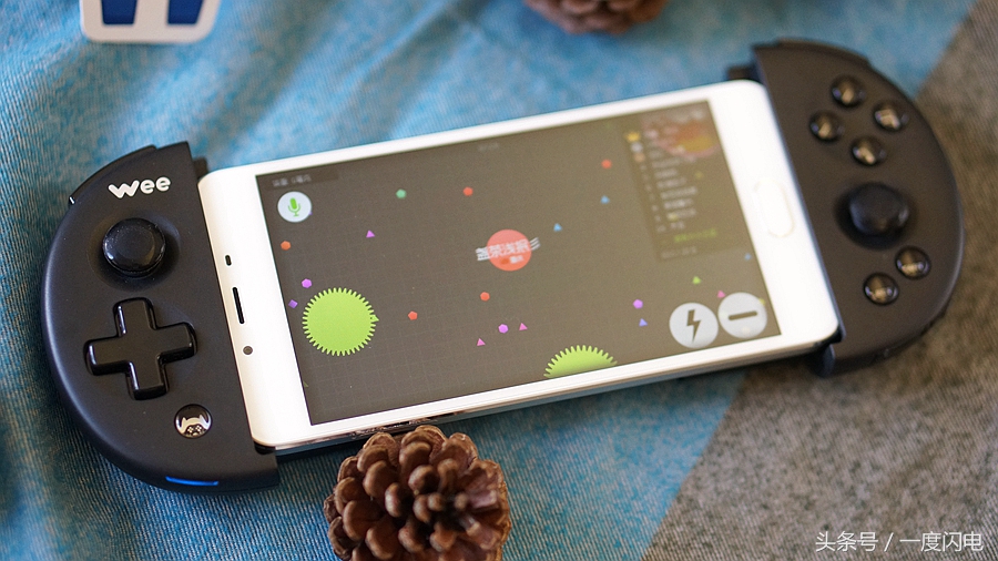 飞智wee2t手柄玩什么手游爽,飞智wee拉伸手柄开箱视频