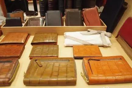 适合年轻人的潮牌包包品牌,目前日本最流行的包包