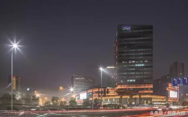 自创精彩短篇科幻小说400字,科幻小说折叠城市