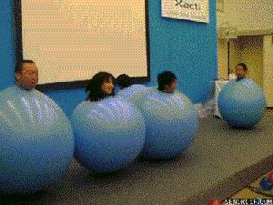 搞笑瑜伽球翻滚,瑜伽球搞笑