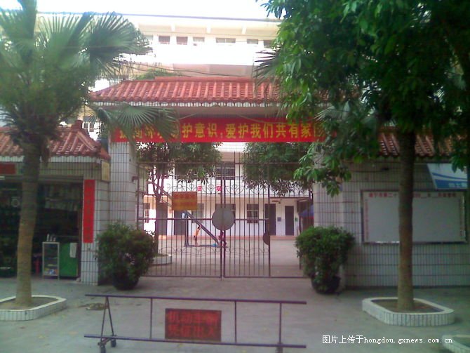 广西南宁校门,南宁校门