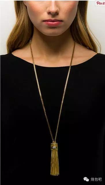 唯物|情人节倒计时,去看50个潮牌出的超级碗纪念球,独一无二