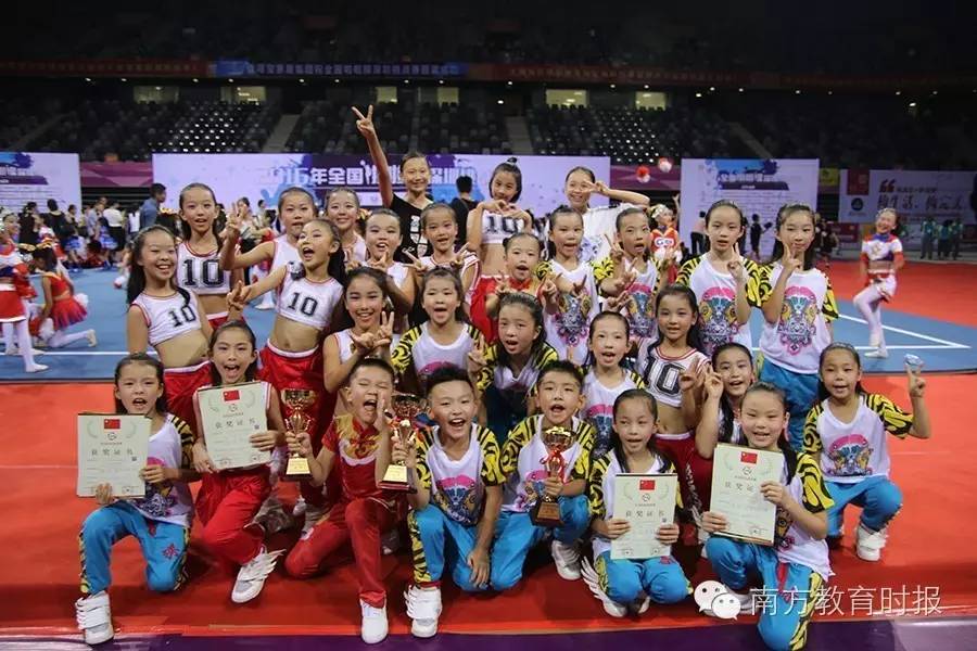 龙岗啦啦操,创意啦啦操展现主题