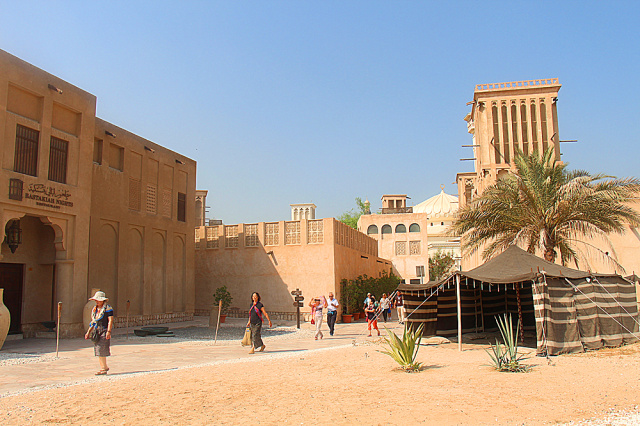 去迪拜旅游流程攻略,去迪拜旅游的朋友讲讲攻略