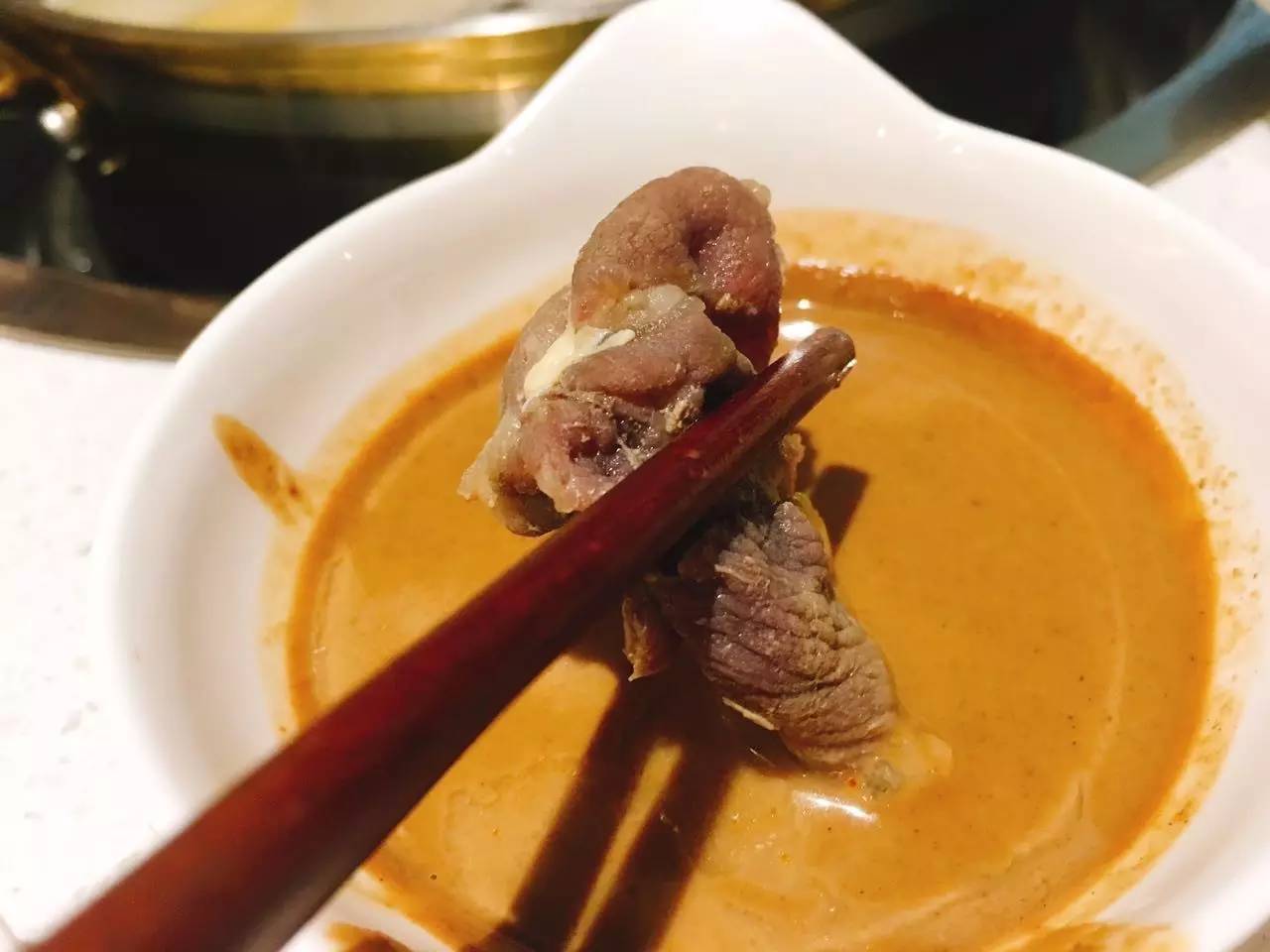 男朋友的怀抱也暖不过冬日里的这家驴肉火锅！