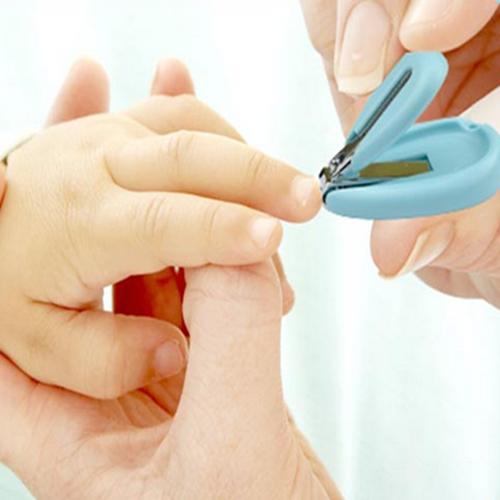 照顾新生宝宝要注意什么,呵护新生宝宝