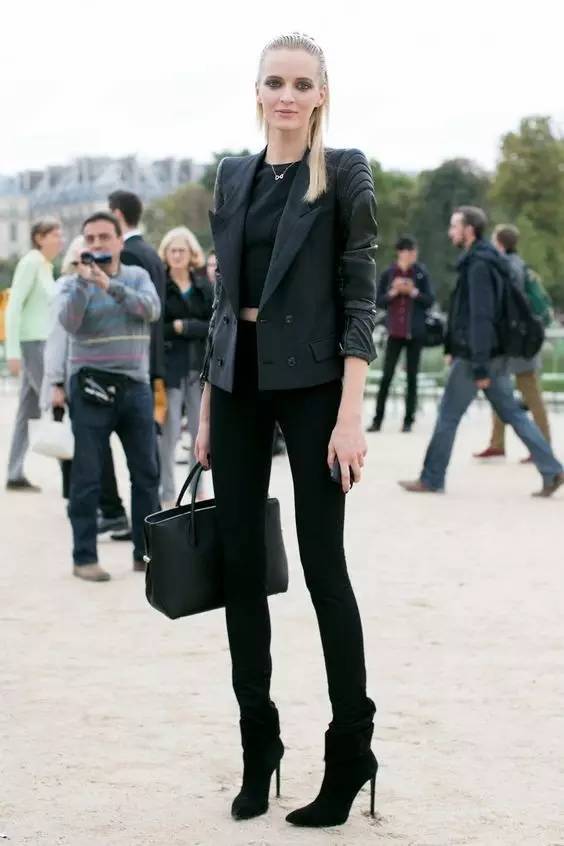 皮夹克祁同伟,赵丽颖穿红色皮夹克超酷