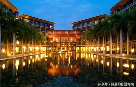 三亚三亚湾小海豚附近酒店,三亚鹿回头附近住宿