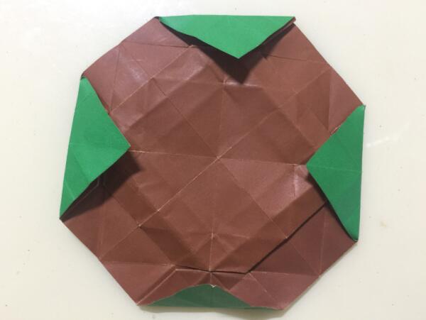 怎样折蝴蝶结放到爱心盒子上面,蝴蝶结盒子折纸教程