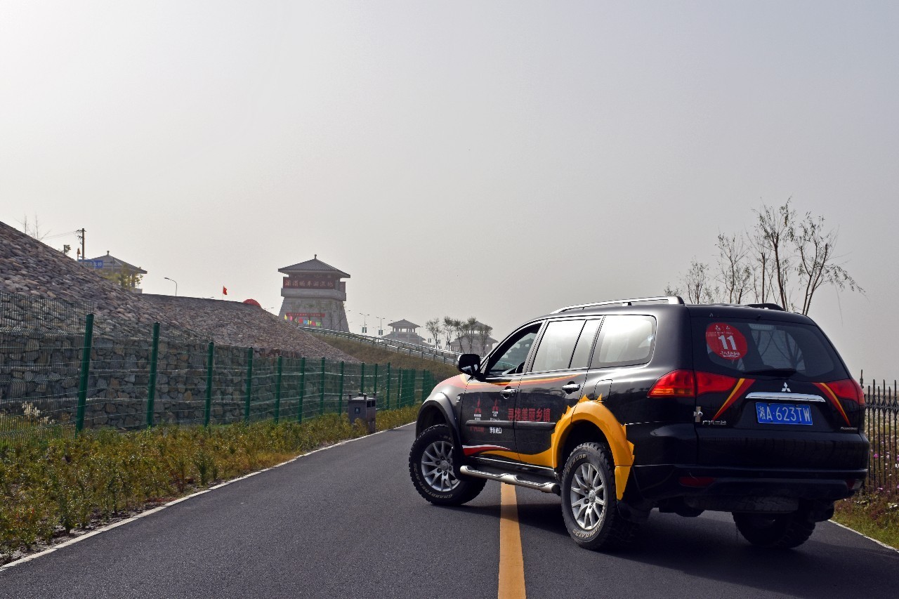 帕杰罗劲畅沉浸式体验,2022款帕杰罗劲畅试驾视频