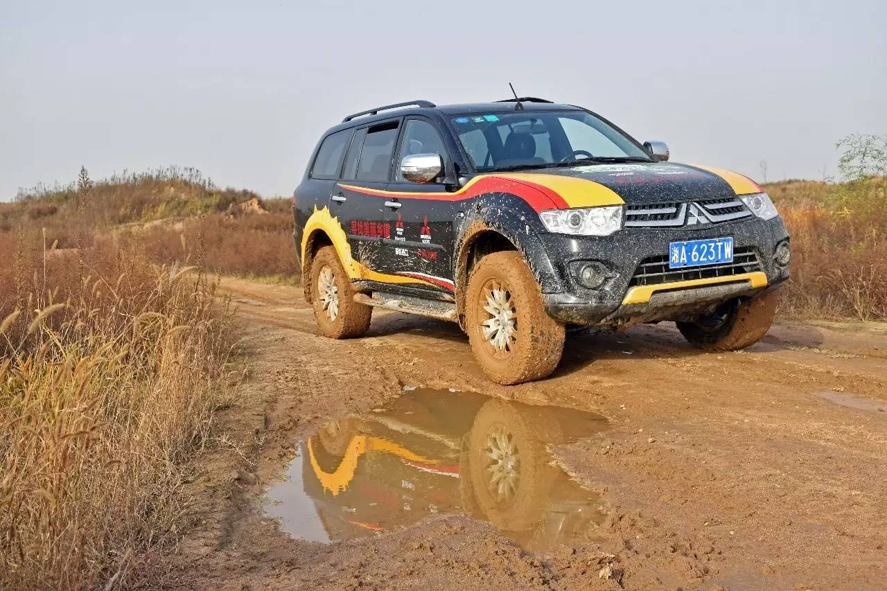 帕杰罗劲畅沉浸式体验,2022款帕杰罗劲畅试驾视频