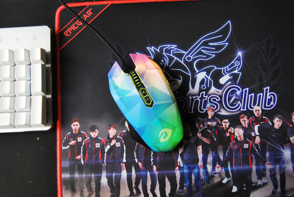 牧马人专业轻量化鼠标测评,牧马人鼠标三代评测