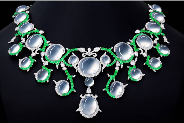 美艳洋模带您私家欧洲之旅!