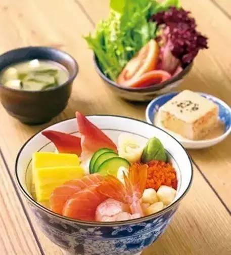 太阳新天地购物中心超市,太阳新天地美食城