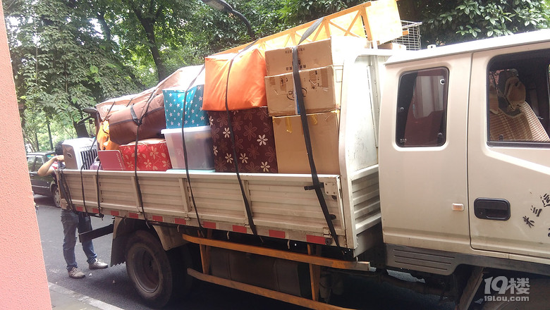 三分钟让你快速了解百度下拉框的关键词搜索推广