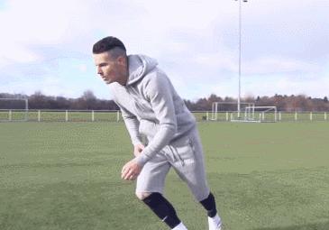 足球射门没有力量怎么办,足球射门力量