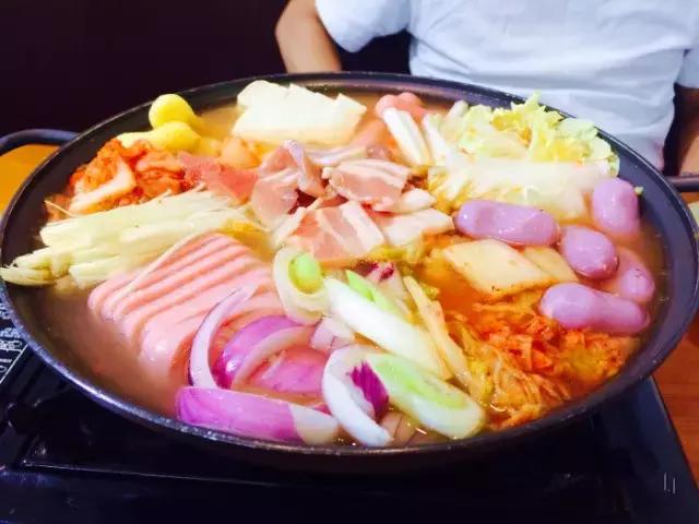 上海虹口糕团店在哪里,四川路有几个虹口糕团店