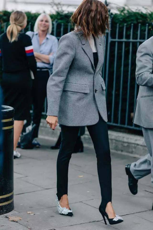 七种颜色的踩脚裤,那些丑到爆的束脚裤