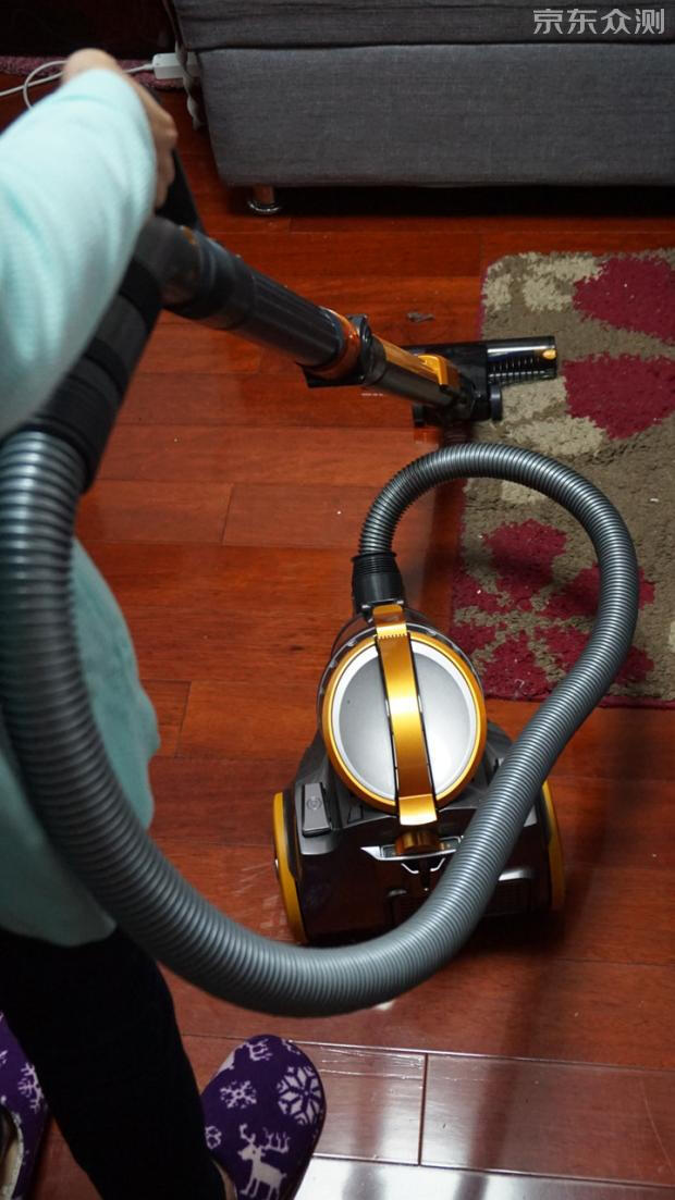 小狗吸尘器d9005价格,小狗d9002吸尘器清理