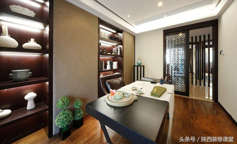 大面积复式样板房,一套精装样板房即将落地