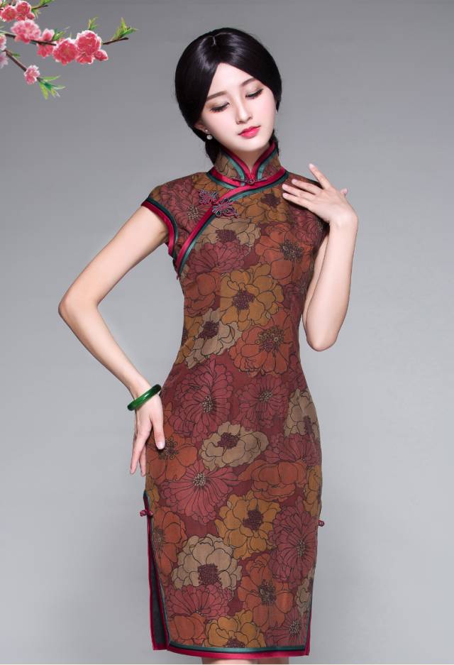 香云纱定制旗袍最贵多少钱,旗袍日常紫色旗袍真的很有韵味