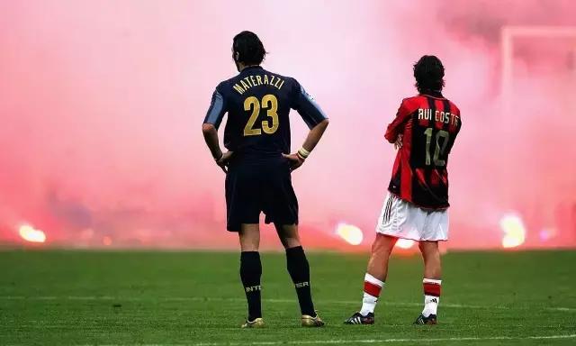 米兰德比看台文化,重温米兰德比战