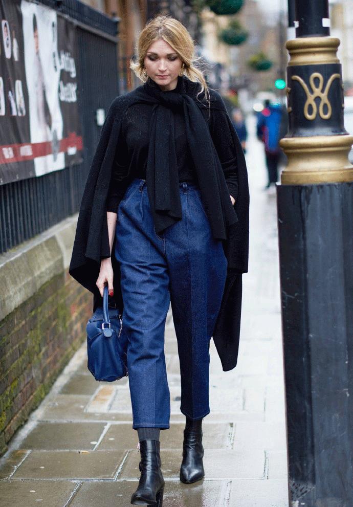 这条礼仪小姐的“迎宾带”,竟然被日日、袁姗姗……抢披上身!