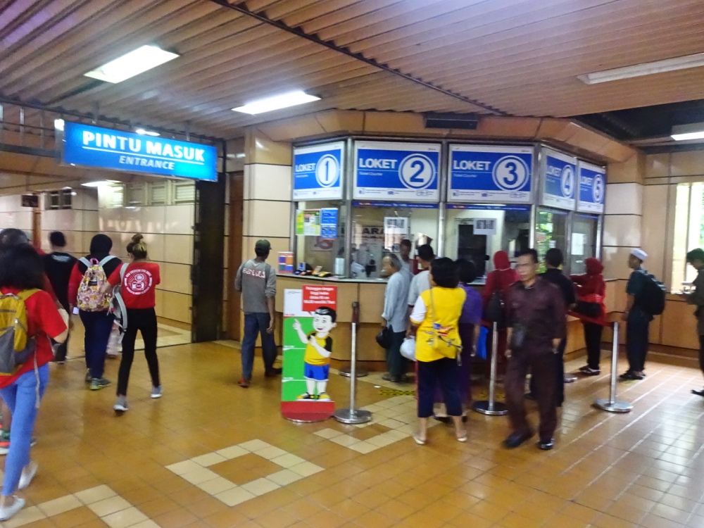 印尼首都雅加达危险吗,印尼巴厘岛安全吗